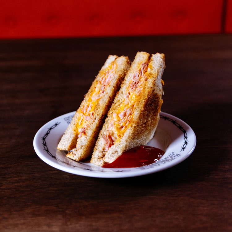 Stooges_Sandwich_Cult-271